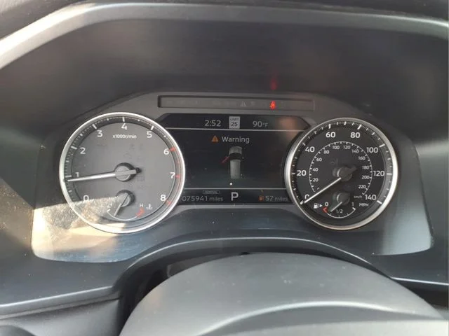 Used 2024 Blue Mitsubishi SE image 18