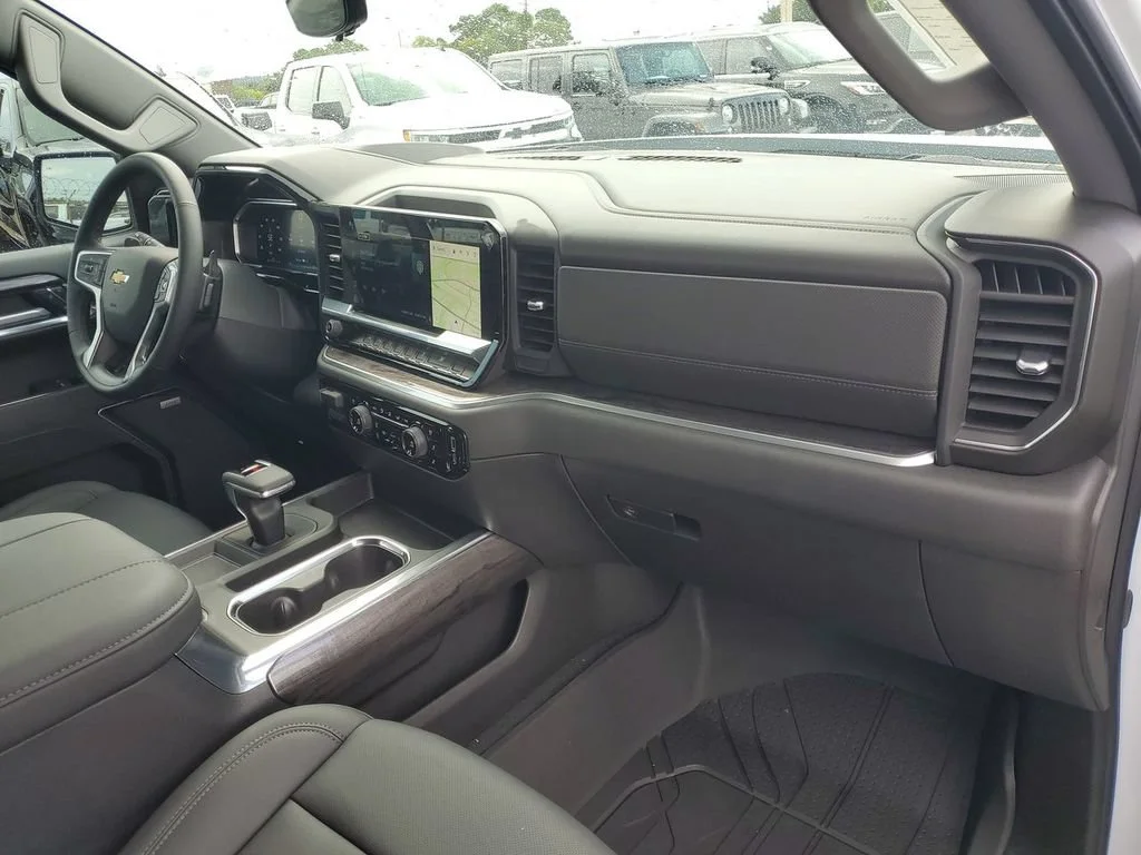 New 2026 Polar White Tricoat Chevrolet LTZ image 36