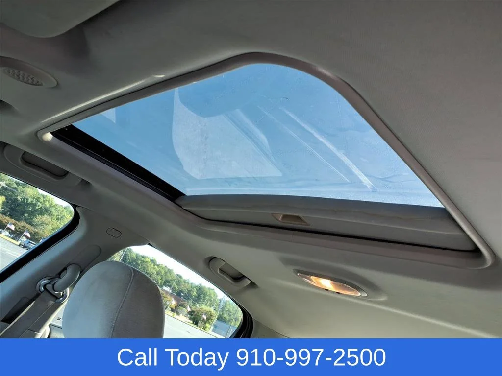 Used 2012 SUMMIT WHITE Chevrolet LT Fleet image 19