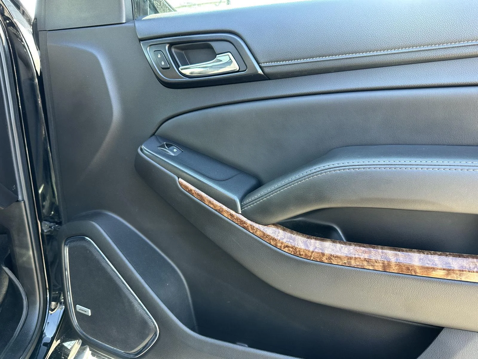 Used 2017 Black Chevrolet Premier image 19