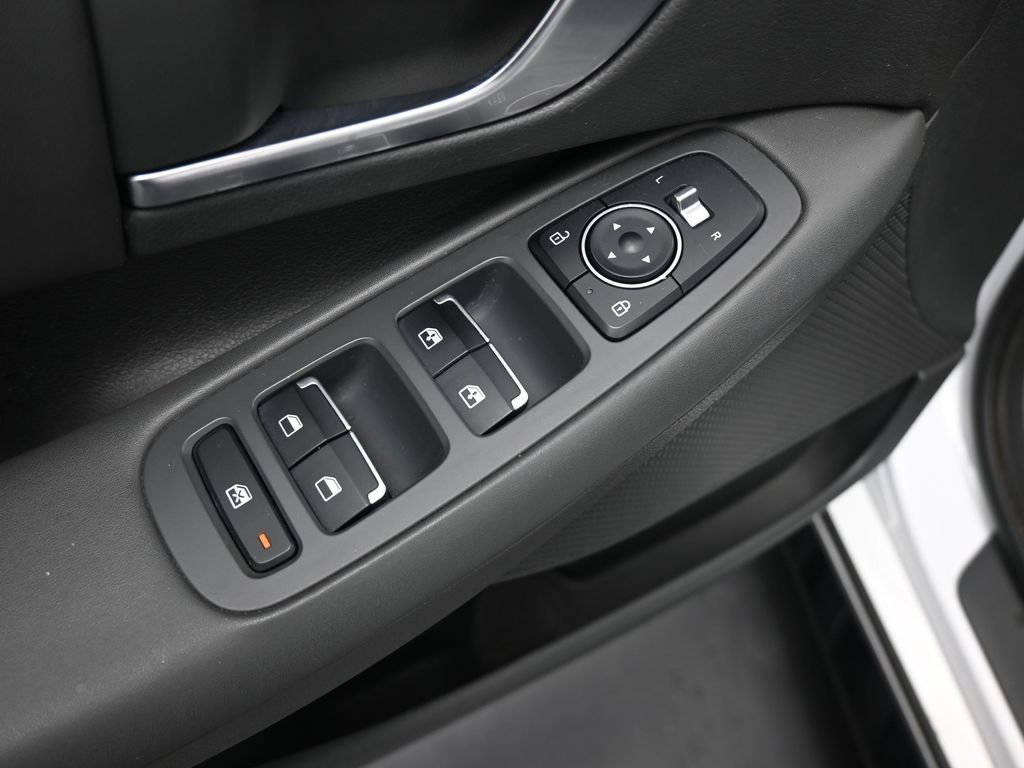 Used 2021 Gray Hyundai SEL Plus image 13