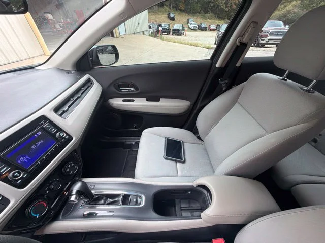 Used 2020 Silver Honda LX image 20