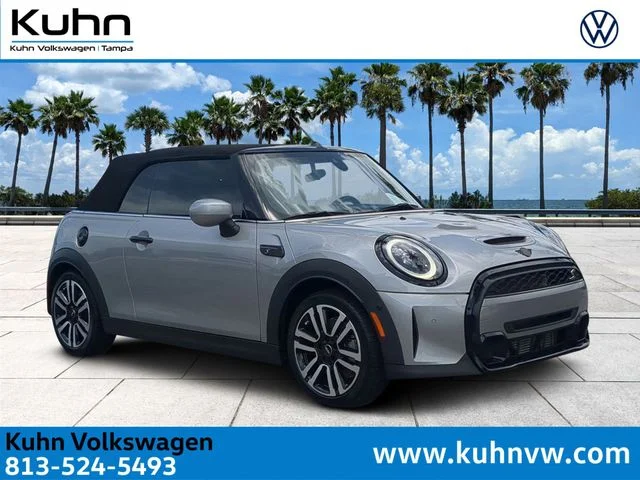 2024 MINI Convertible Cooper S's photo