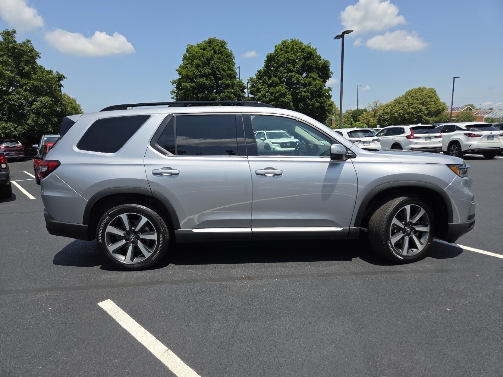 Certified Used 2023 Lunar Silver Metallic Honda Touring image 25