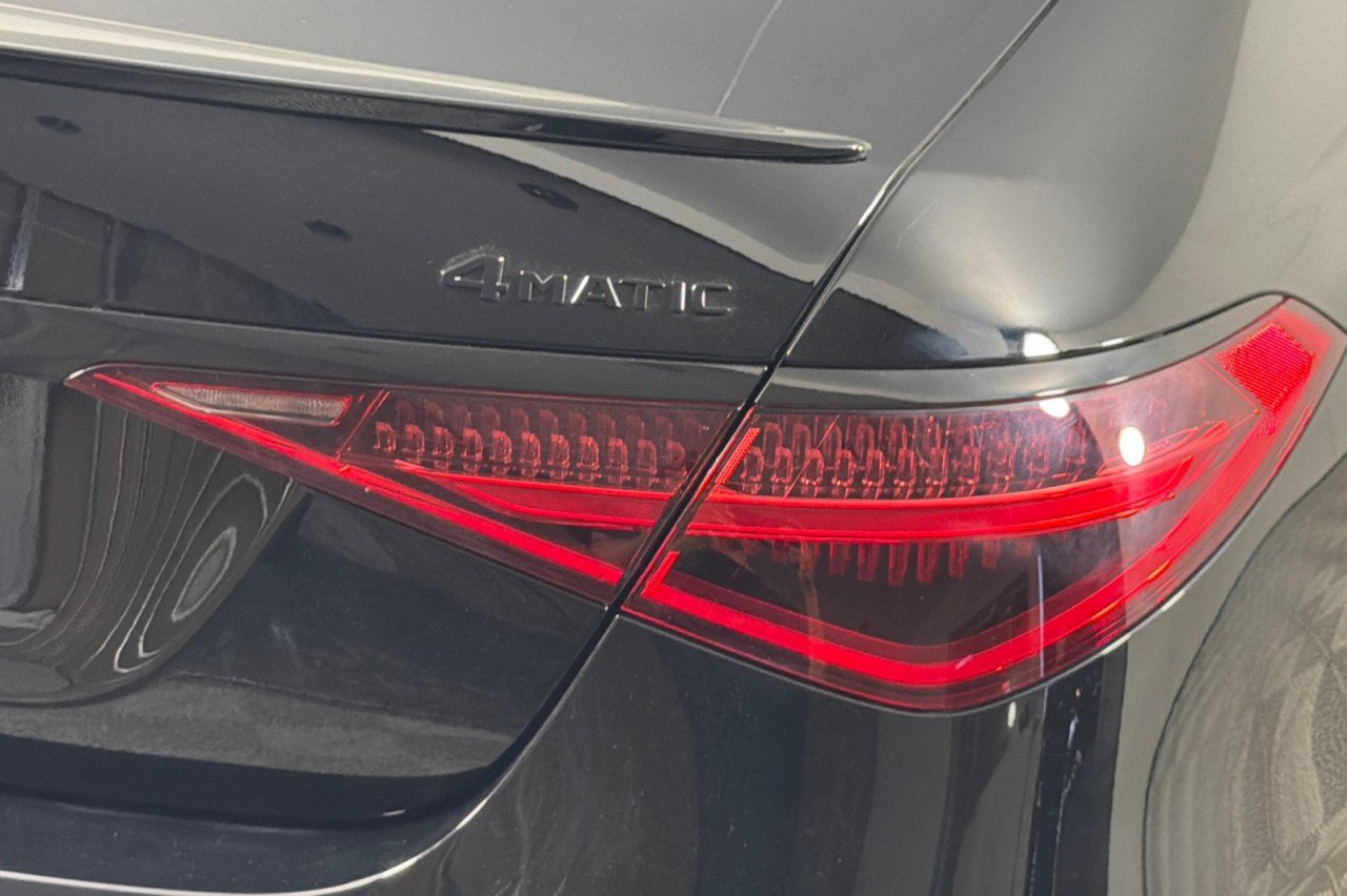 Certified Used 2022 Black Mercedes-Benz S 580 image 26