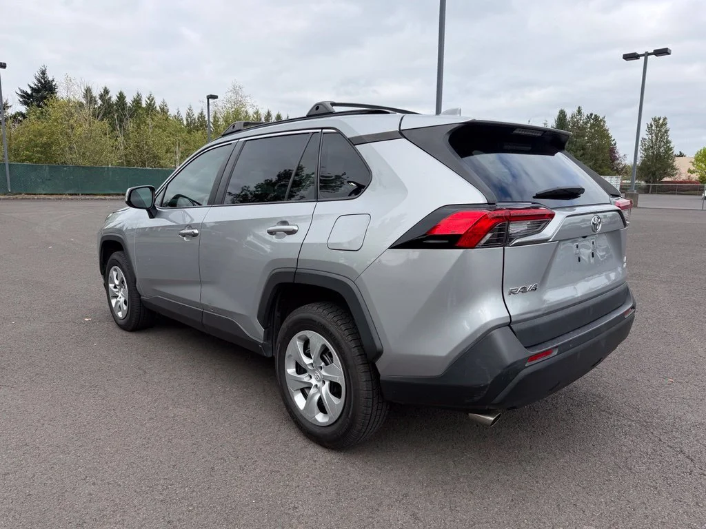 Used 2019 Silver Sky Metallic Toyota LE image 5