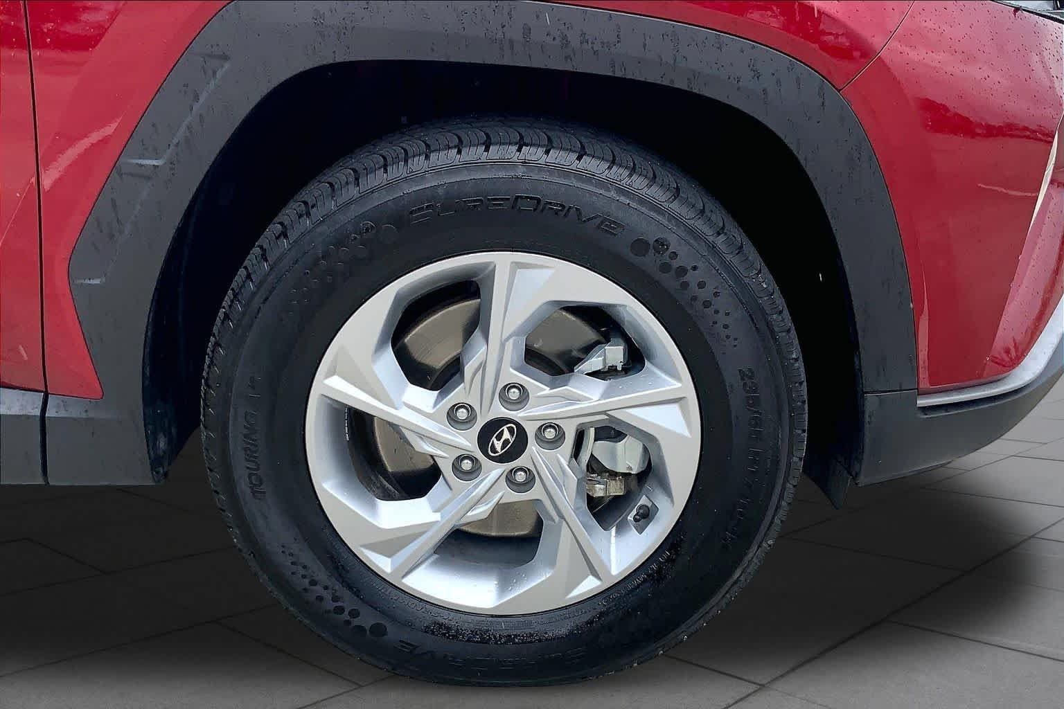 Used 2024 Ultimate Red Hyundai SEL image 11