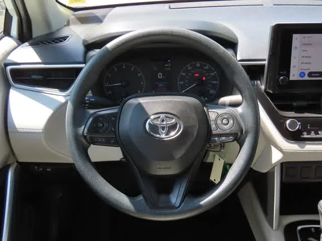 Used 2023 Wind Chill Pearl Toyota  image 18