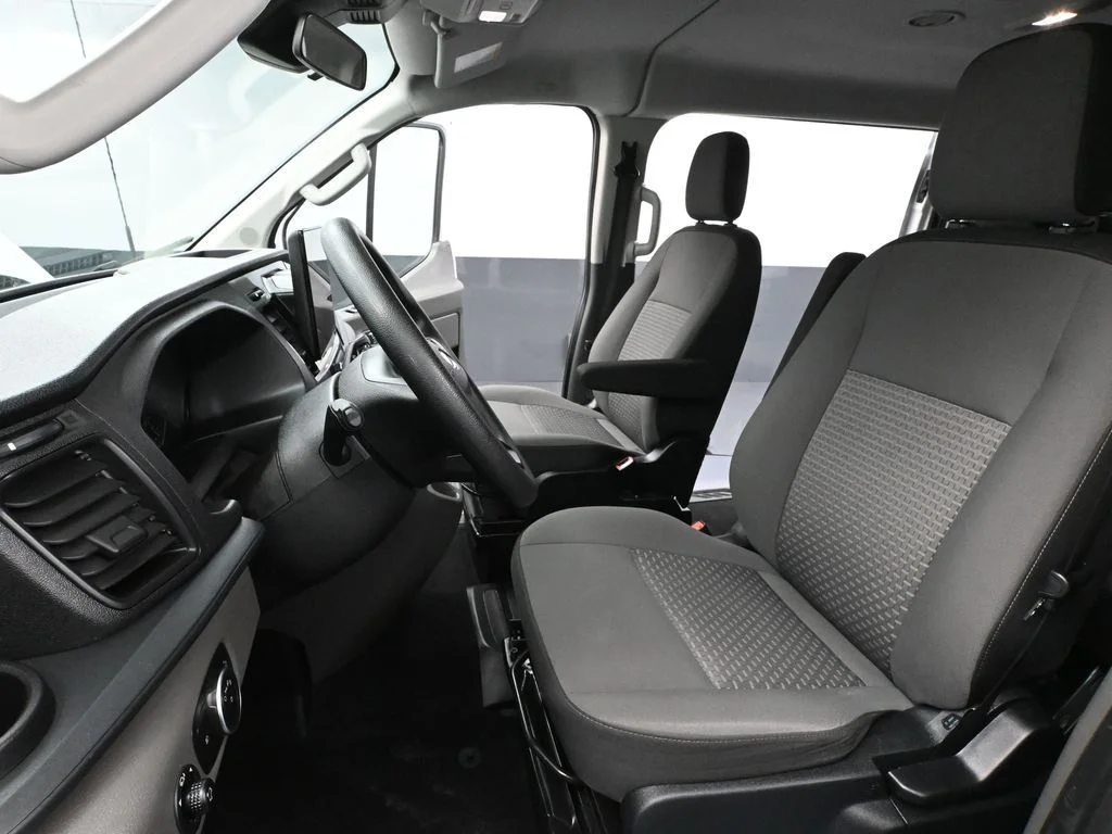 Used 2023 White Ford XLT image 21