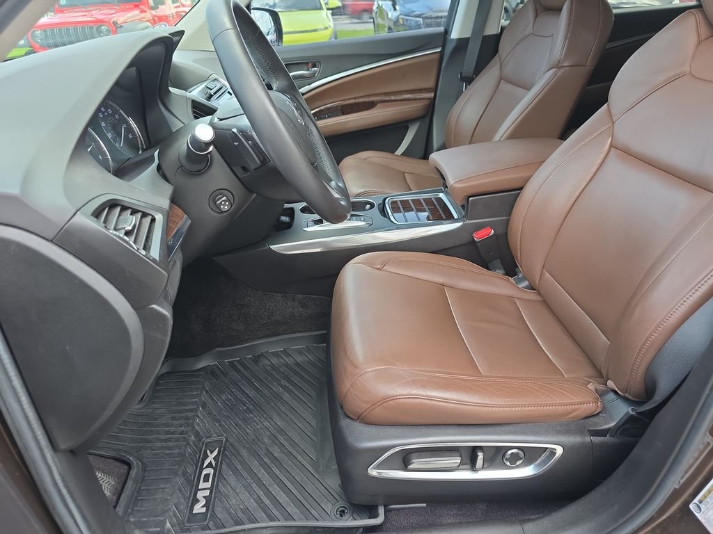 Used 2019  Acura 3.5L image 11