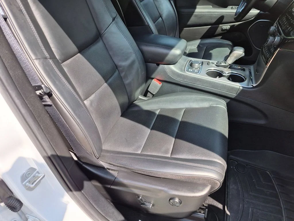Used 2020 White Jeep High Altitude image 31