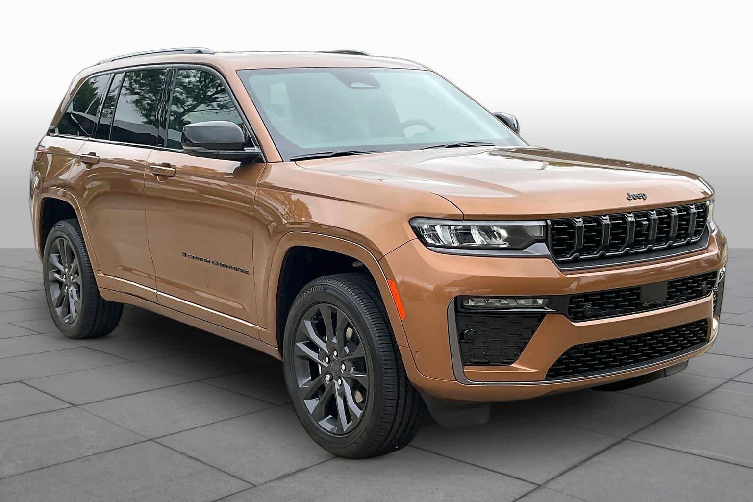 New 2026 Copper Shino Metallic Clear-Coat Exterior Paint Jeep Limited Reserve image 2