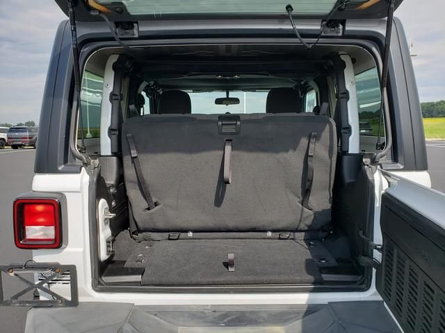 Used 2023 White Jeep Sport image 7