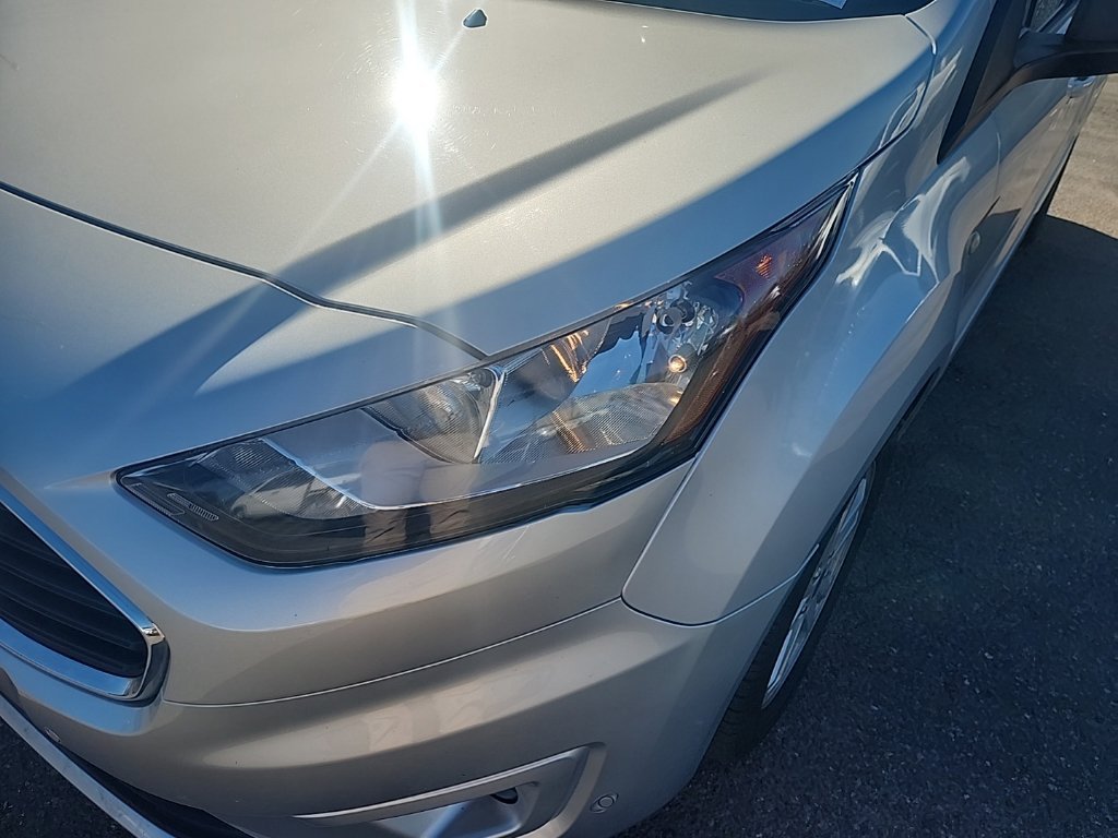 Used 2022 Silver Ford XLT image 5