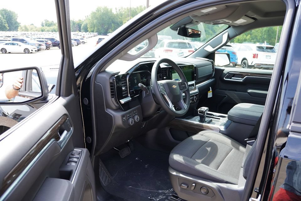 New 2026 Black Chevrolet LT image 10