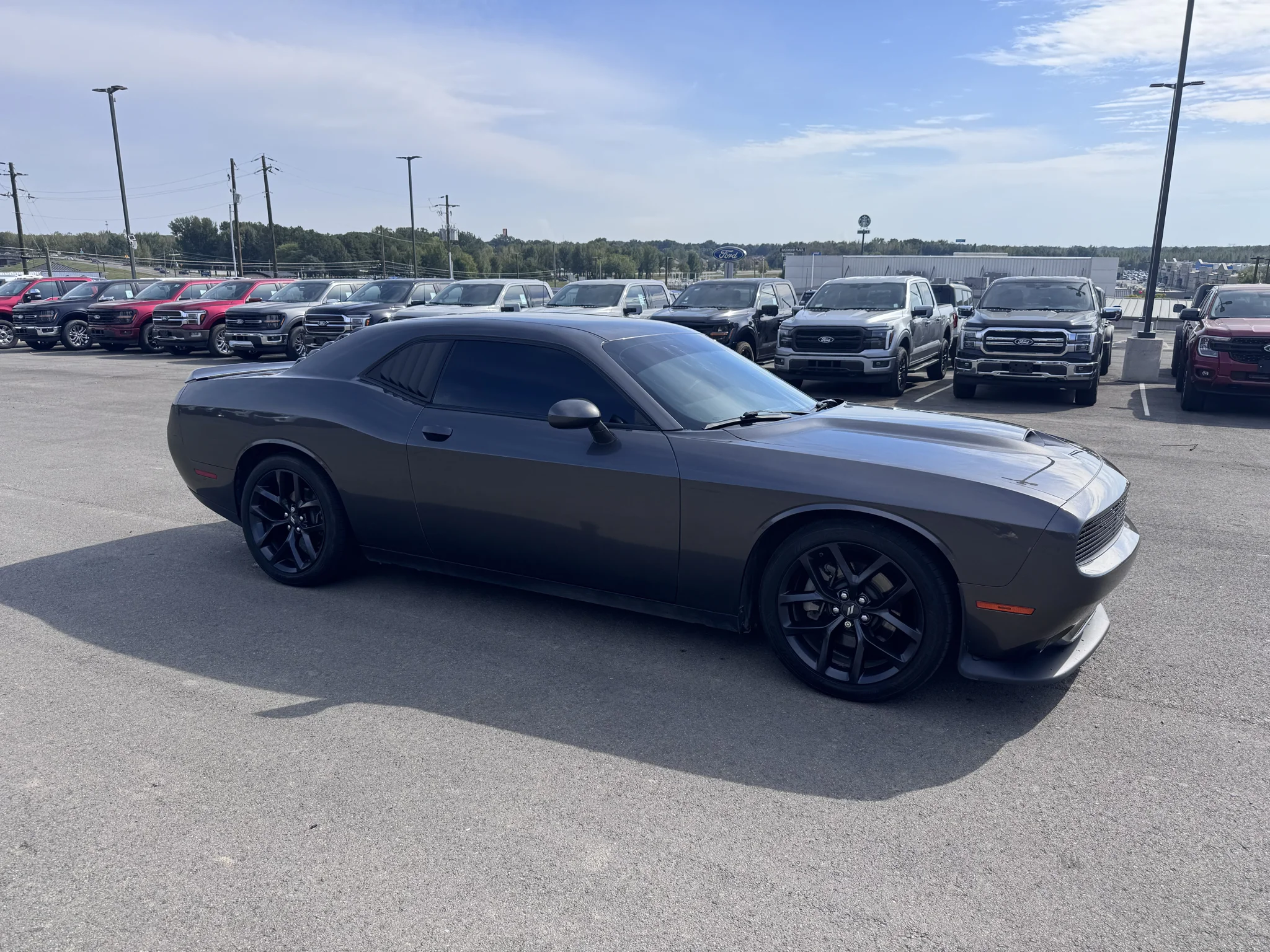 Used 2023 Granite Pearlcoat Dodge R/T image 4