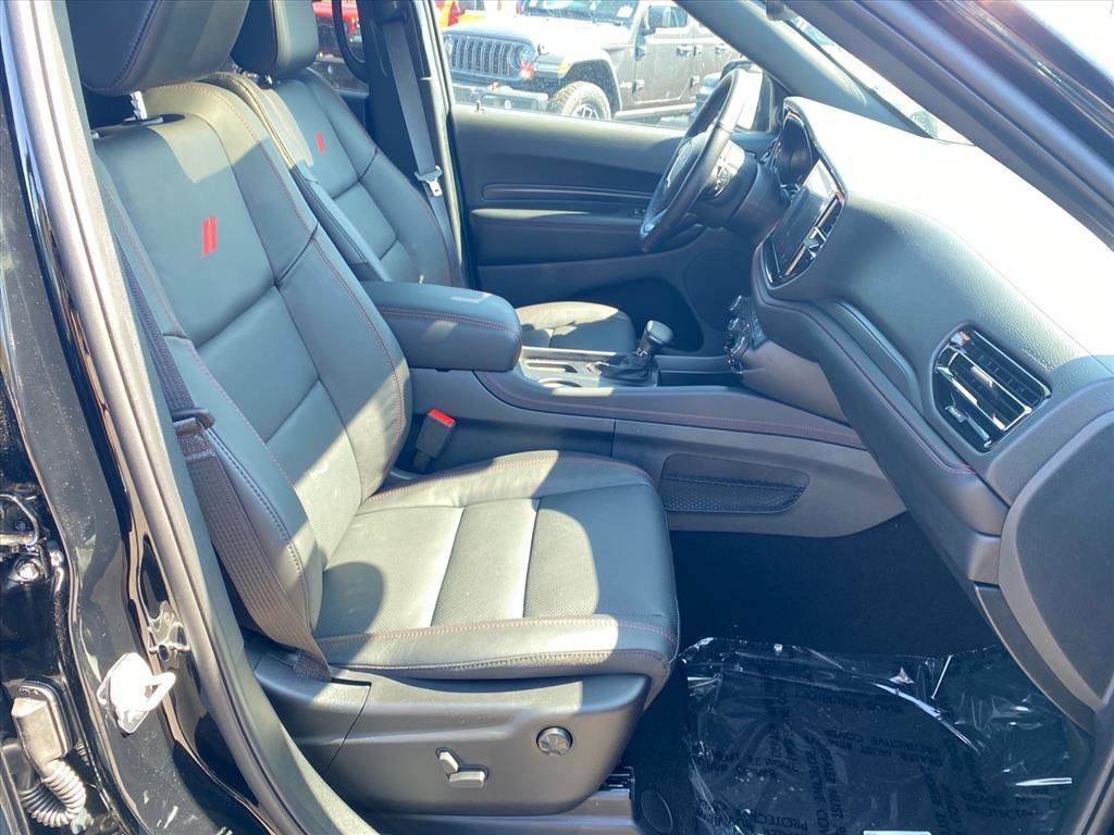 New 2026 Diamond Black Clear-Coat Exterior Paint Dodge GT Plus image 19