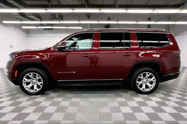 Used 2022 Velvet Red Pearlcoat Jeep Series II image 14