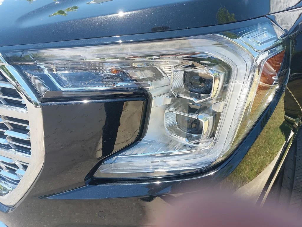 Used 2024 Black GMC Denali image 30