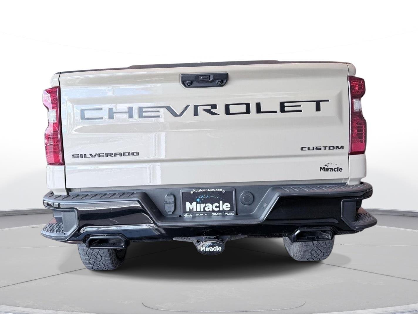 Used 2023 Sand Dune Metallic Chevrolet Custom Trail Boss image 13