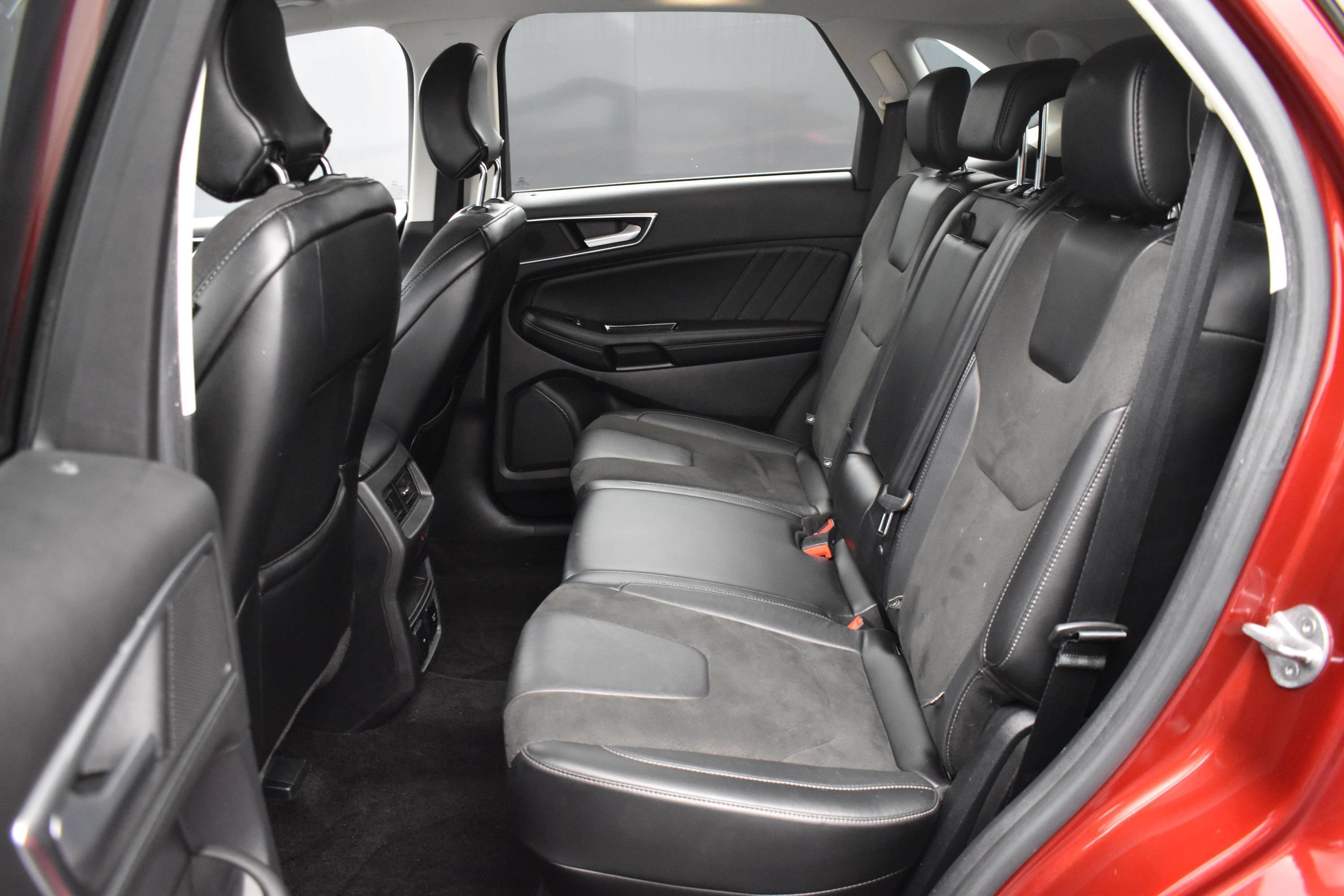 Used 2016 Red Ford Sport image 10