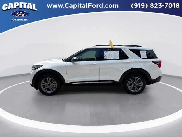 Used 2025 White Ford Active image 5