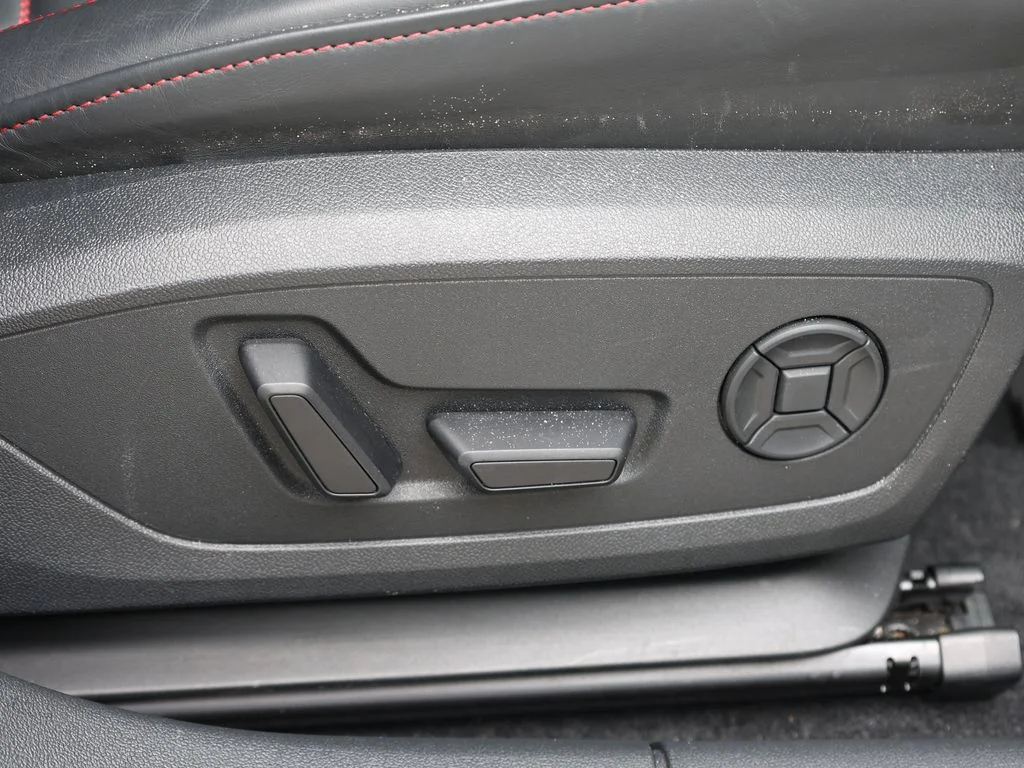 Used 2024  Audi 2.5T image 23