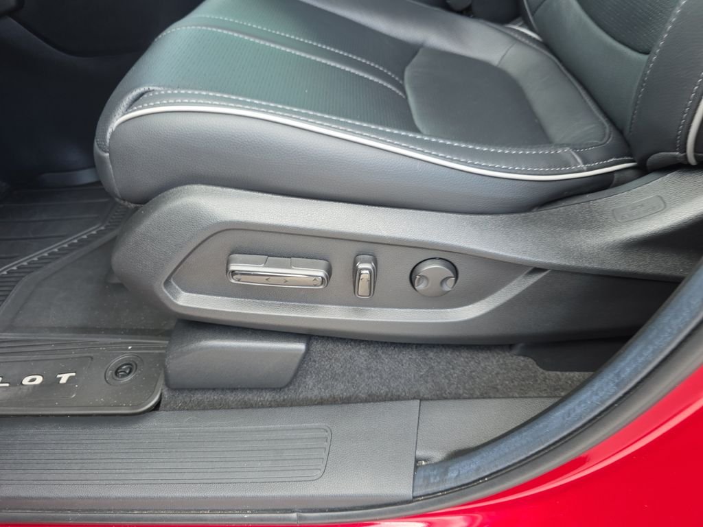 Used 2025 Radiant Red Metallic II Honda Elite image 27