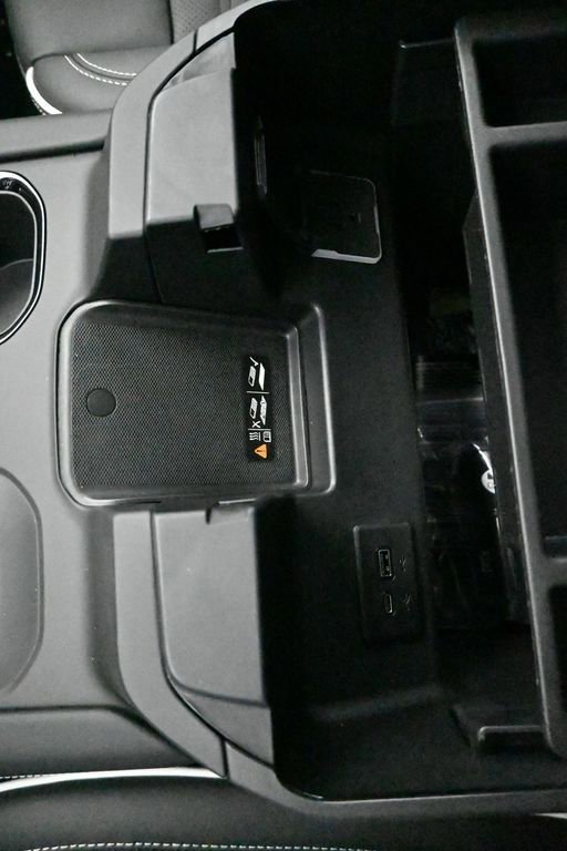 2026 GMC Sierra 1500 AT4X - Photo 18