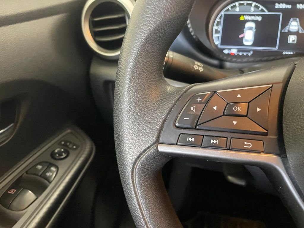 Used 2023 Gray Nissan 1.6 SV image 12