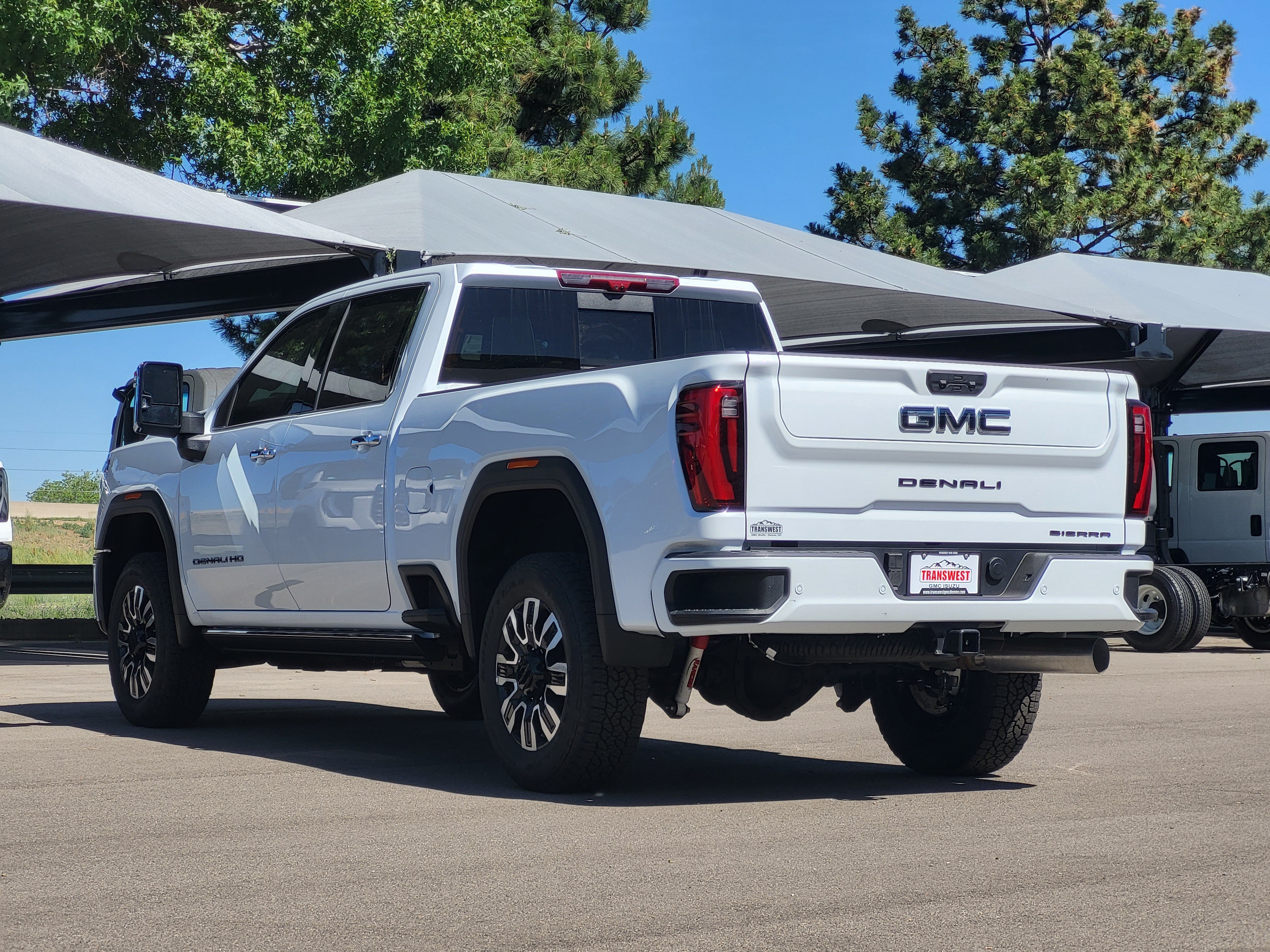 New 2026 Glacier White Tricoat GMC Denali Ultimate image 5