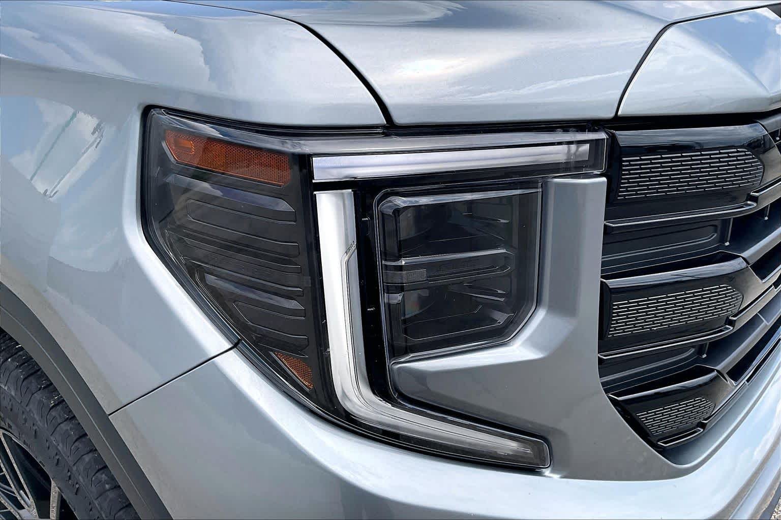 Used 2024 Sterling Metallic GMC Elevation image 25
