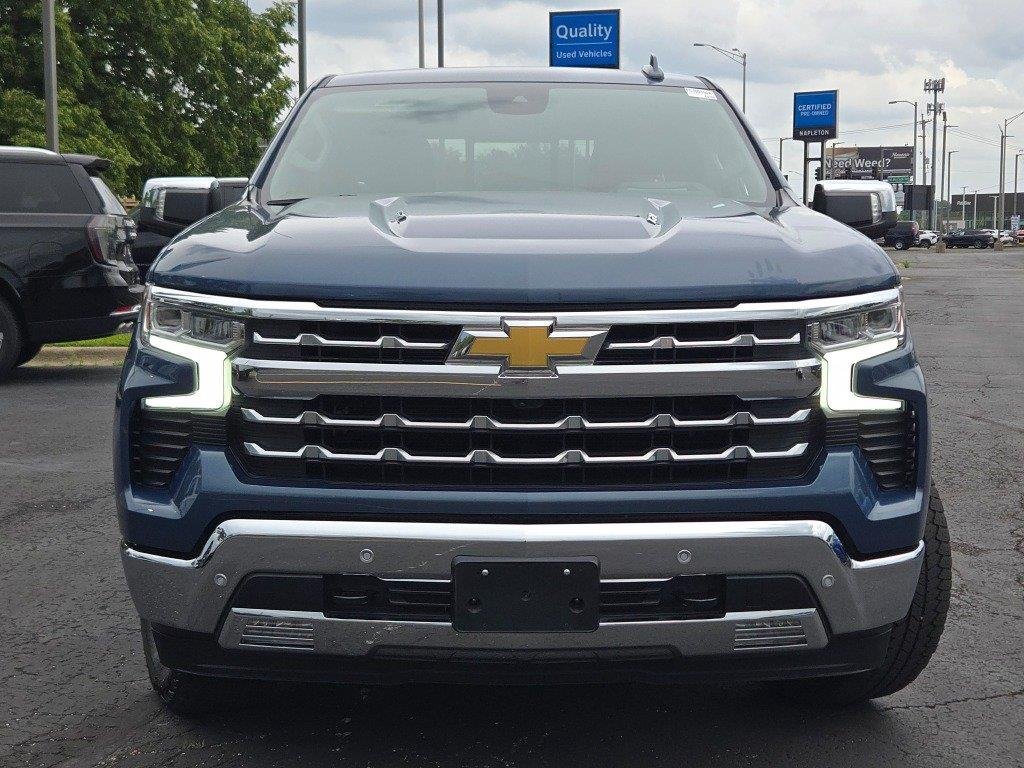 Used 2024 Lakeshore Blue Metallic Chevrolet LTZ image 4
