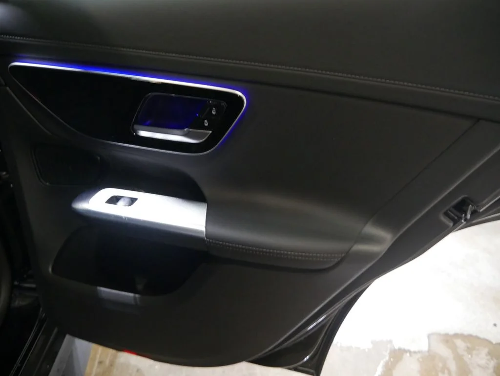 New 2026 Black Mercedes-Benz GLC 300 image 75