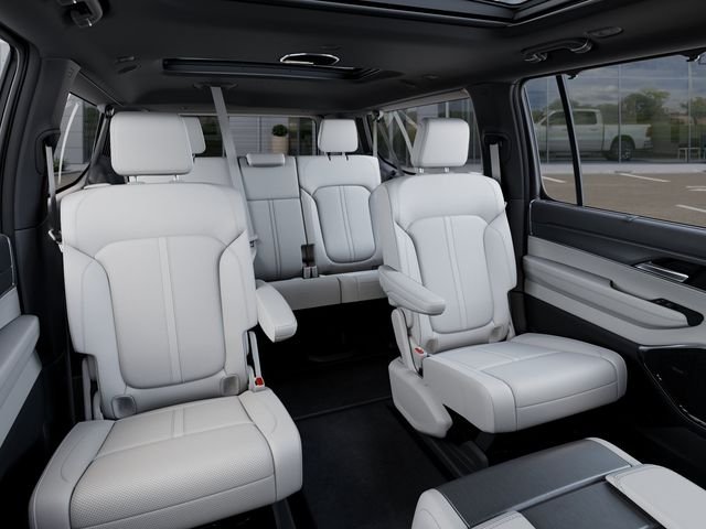 New 2026 Fathom Blue Pearl-Coat Exterior Paint (Late Availability) Jeep Limited Reserve image 15