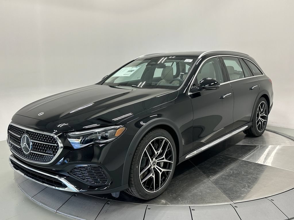 New 2026 Black Mercedes-Benz E 450 image 4