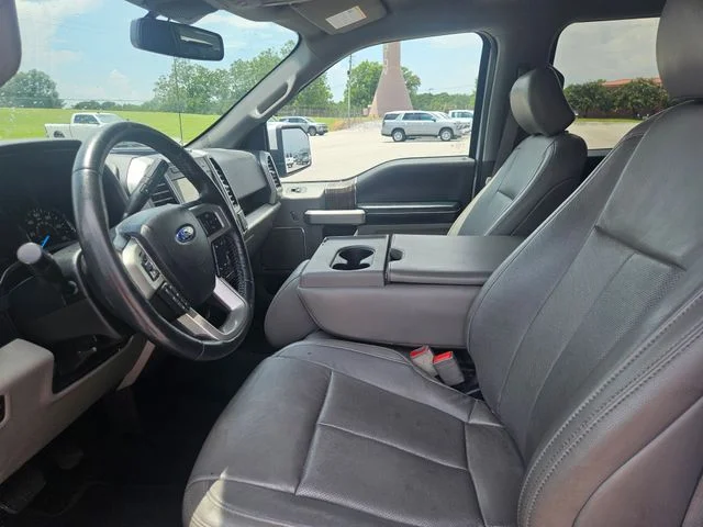 Used 2020 White Ford Lariat image 9
