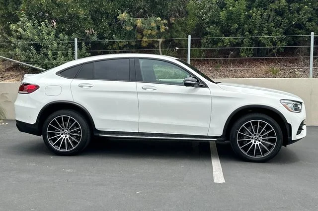Used 2021  Mercedes-Benz GLC 300 Coupe image 6