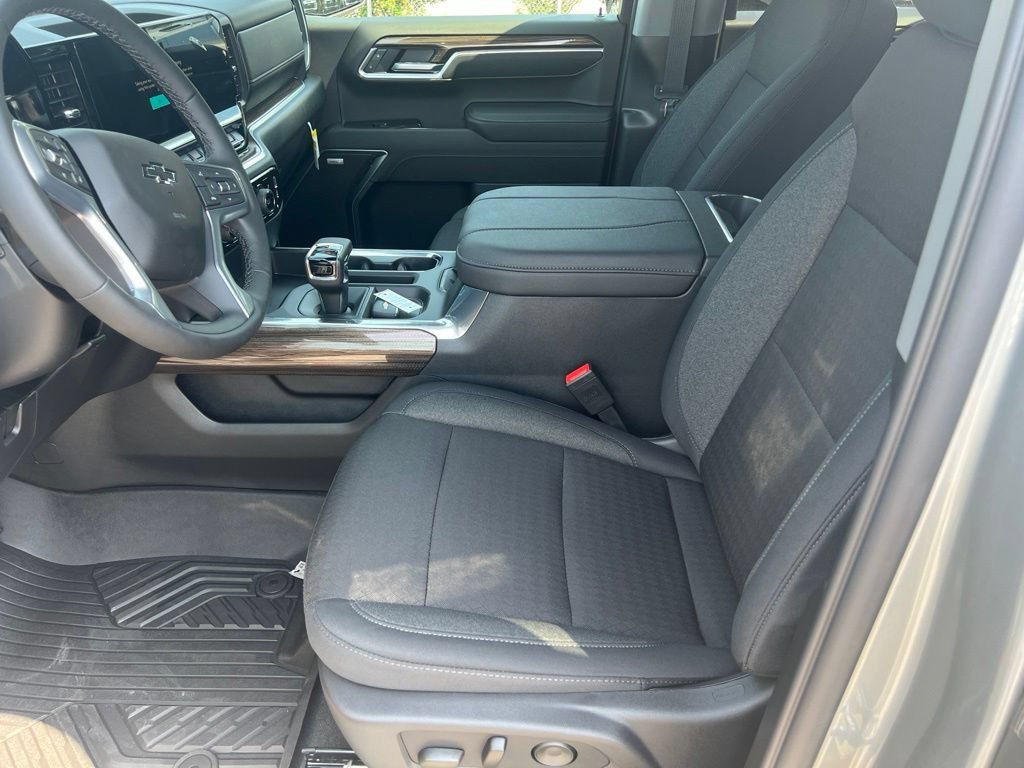 New 2026 Sterling Gray Metallic Chevrolet RST image 16