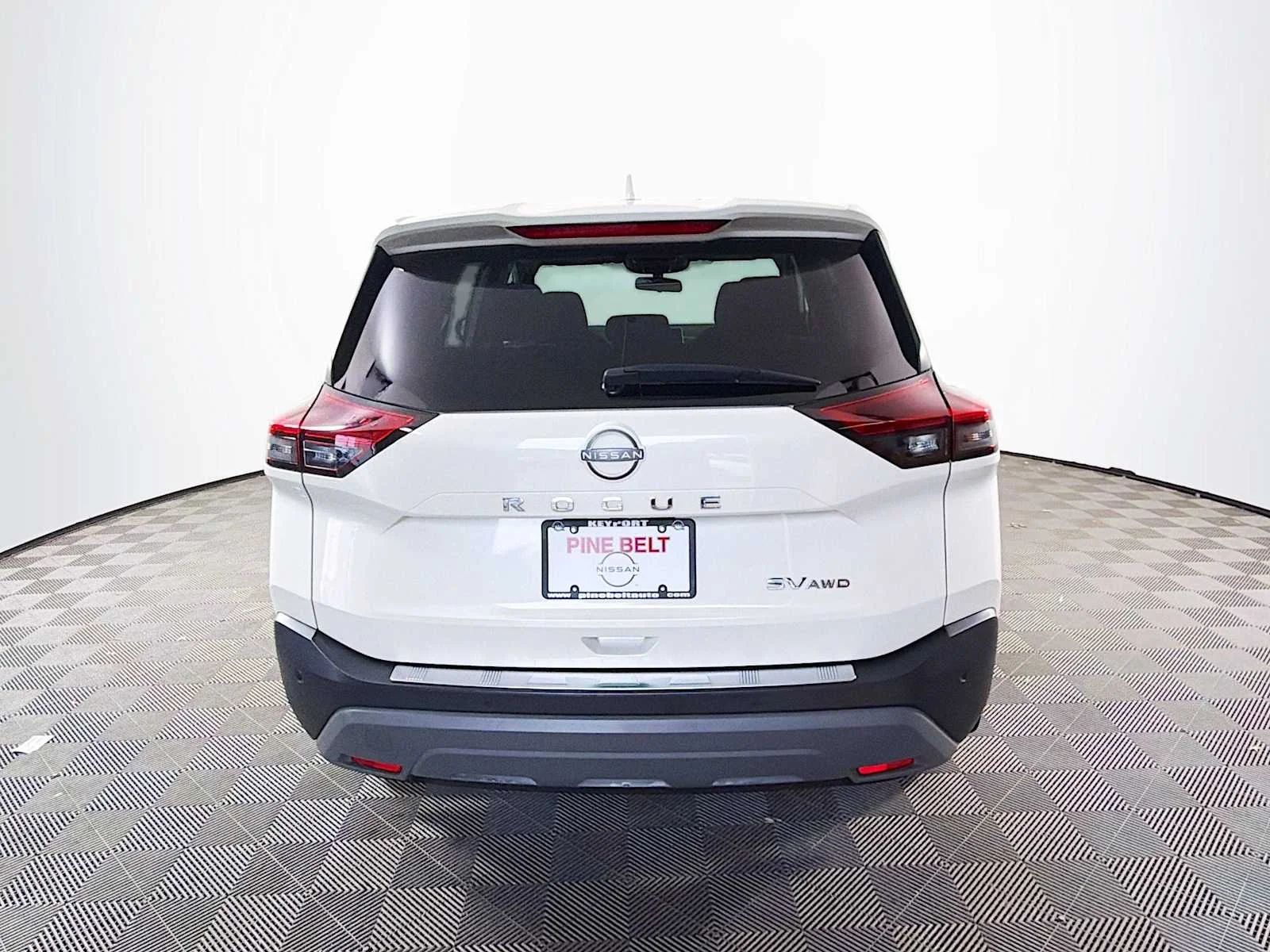 Used 2023 Pearl White Tricoat Nissan SV image 5