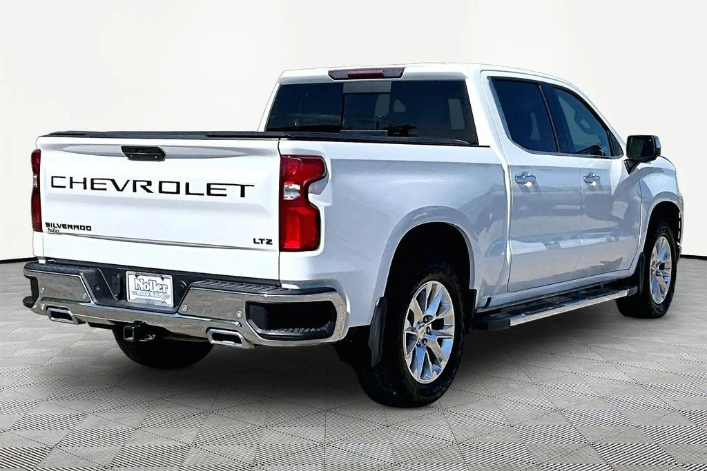 Certified 2021 Chevrolet Silverado 1500 LTZ with VIN 1GCUYGET9MZ287183 for sale in Kansas City