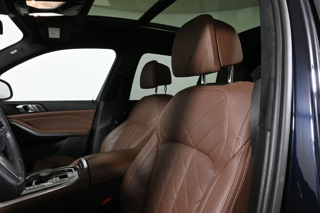 Certified Used 2024 Black BMW xDrive40i image 5