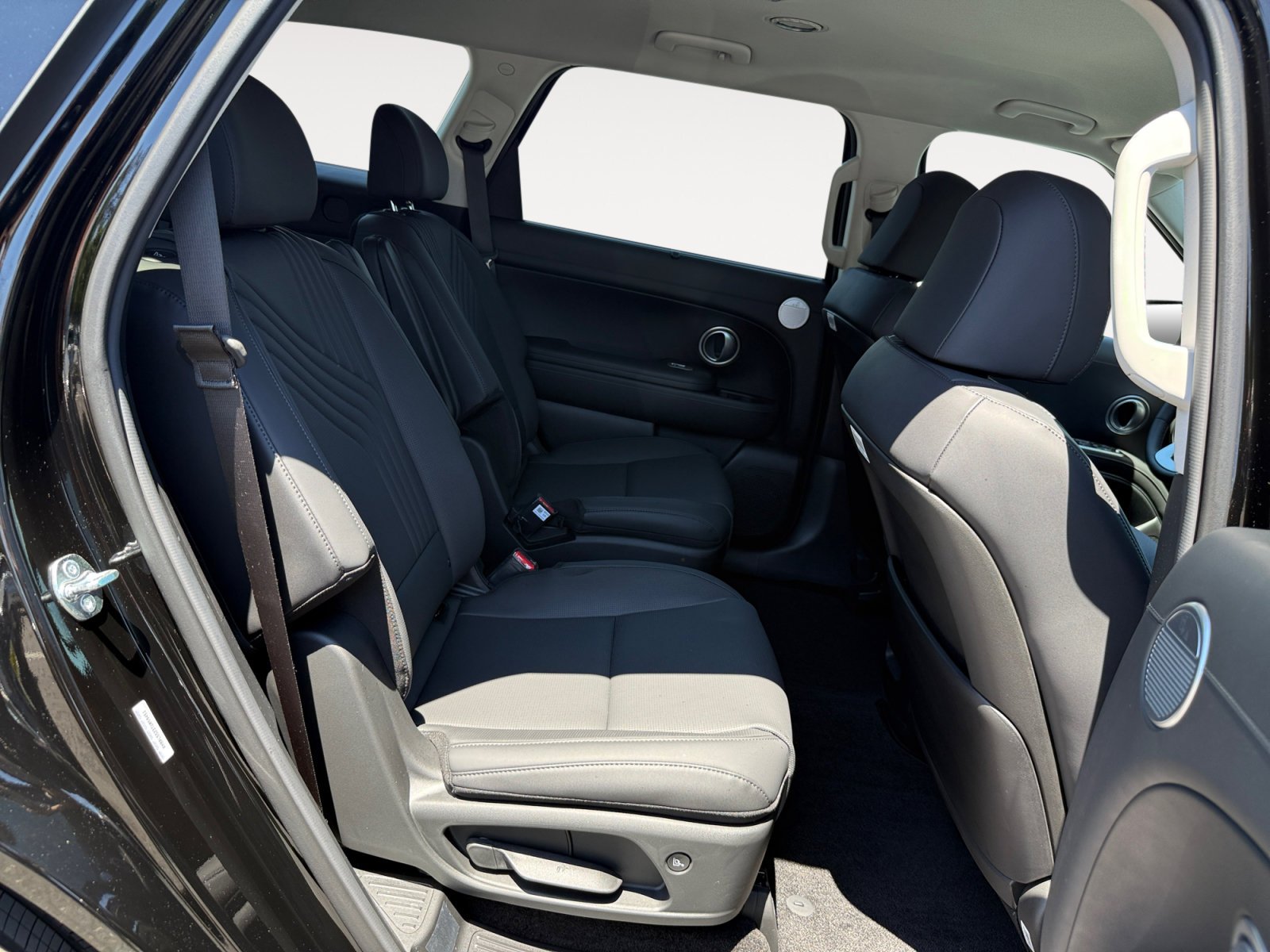 Certified Used 2026 Abyss Black Hyundai SEL image 18