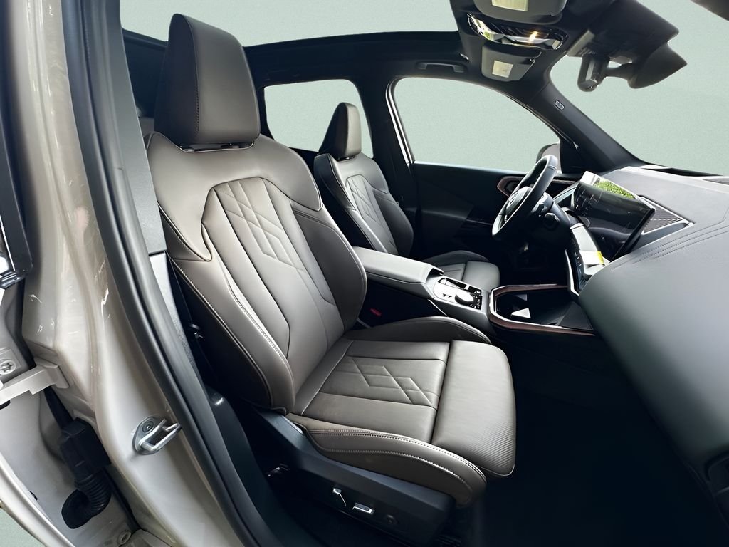New 2026 Dune Grey Metallic BMW 30 xDrive image 23