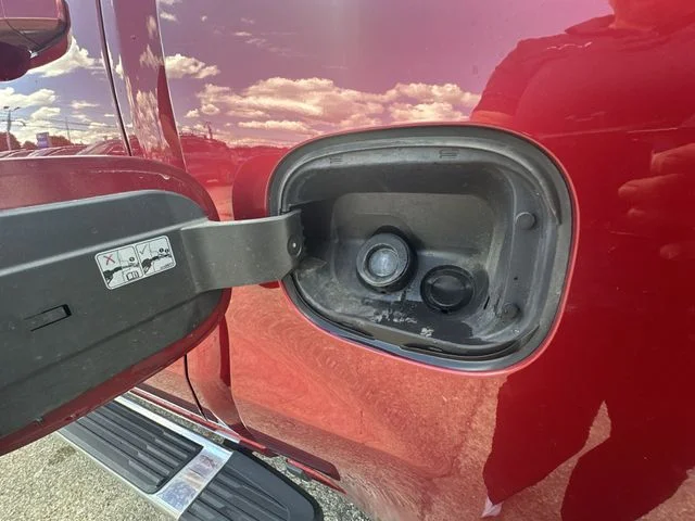 Used 2019 Red Chevrolet LT image 43