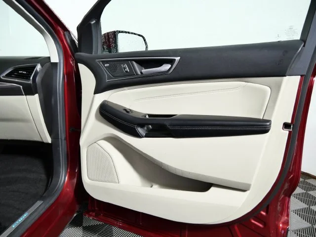 Used 2019 Red Ford Titanium image 10