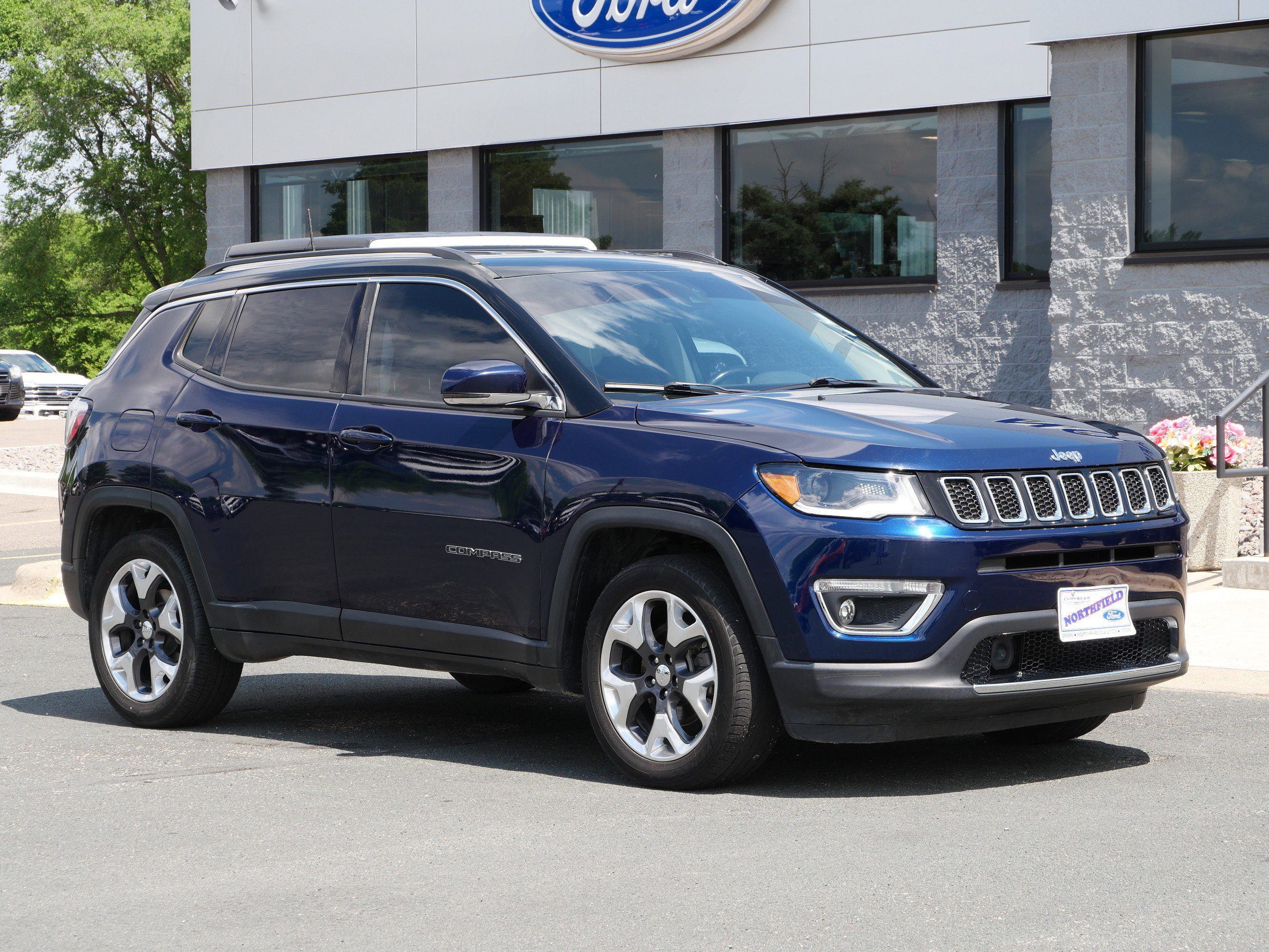 Used 2018 Jeep Compass Limited with VIN 3C4NJCCBXJT405675 for sale in Northfield, Minnesota
