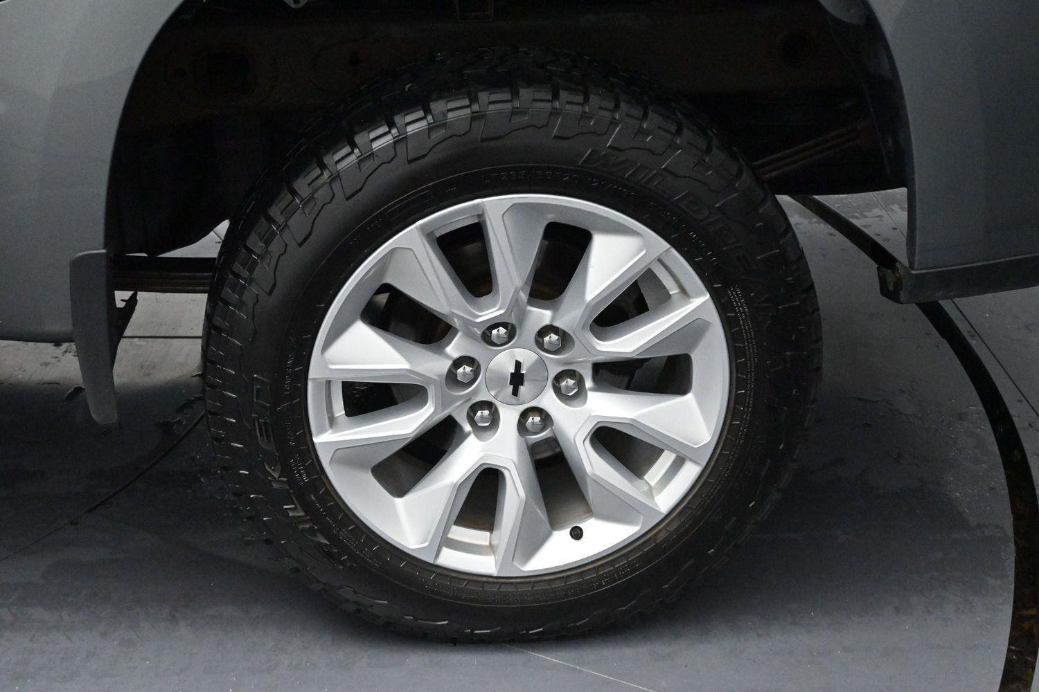 Used 2021 SATIN STEEL METALLIC Chevrolet Custom image 34