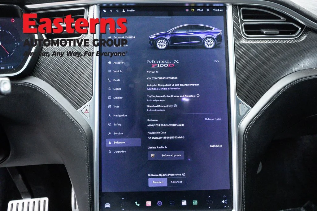 Used 2017 Blue Tesla P100D image 18