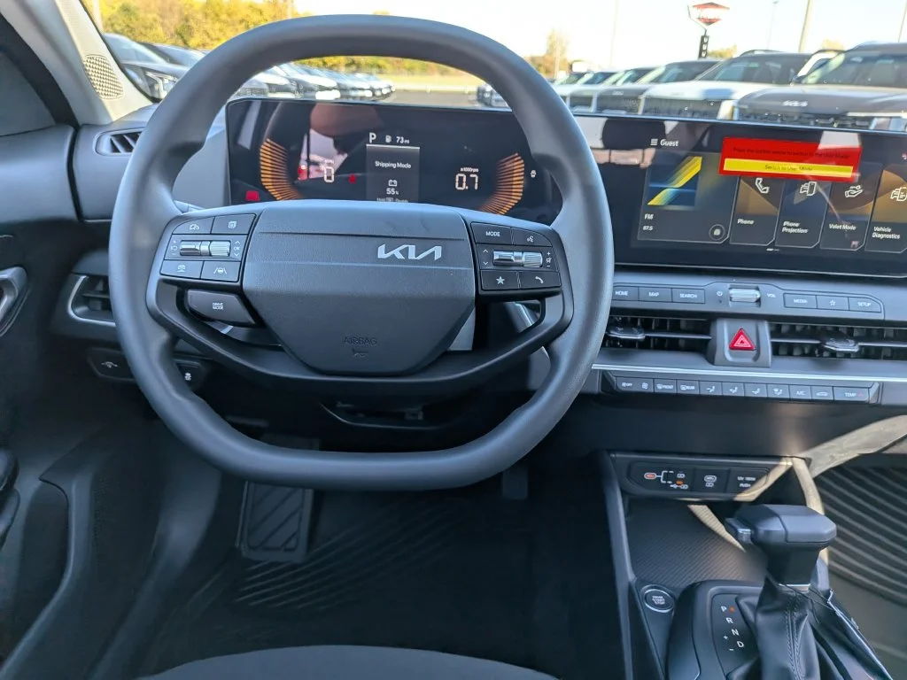 New 2027 Snow White Pearl Kia LXS image 38